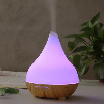 Dobra cena 400 ml pojemności Mini Diffuser oleju aromatycznego Maszyna drewniana do aromaterapii Ciche zdalne sterowanie Diffuser aromatyczny z światłem LED w Internecie