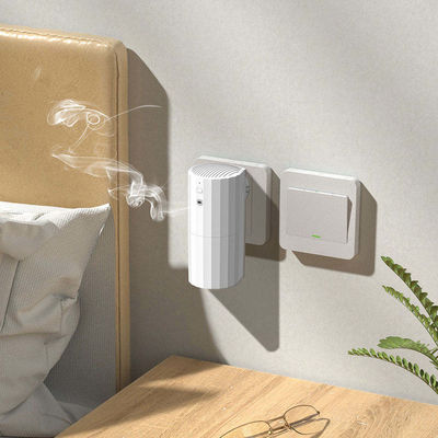 Dobra cena HOMEFISH 130ml Wtyczka ścienna Diffuser oleju eterycznego OEM ODM w Internecie